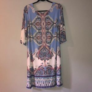 3/4 open sleeve pastel dress.